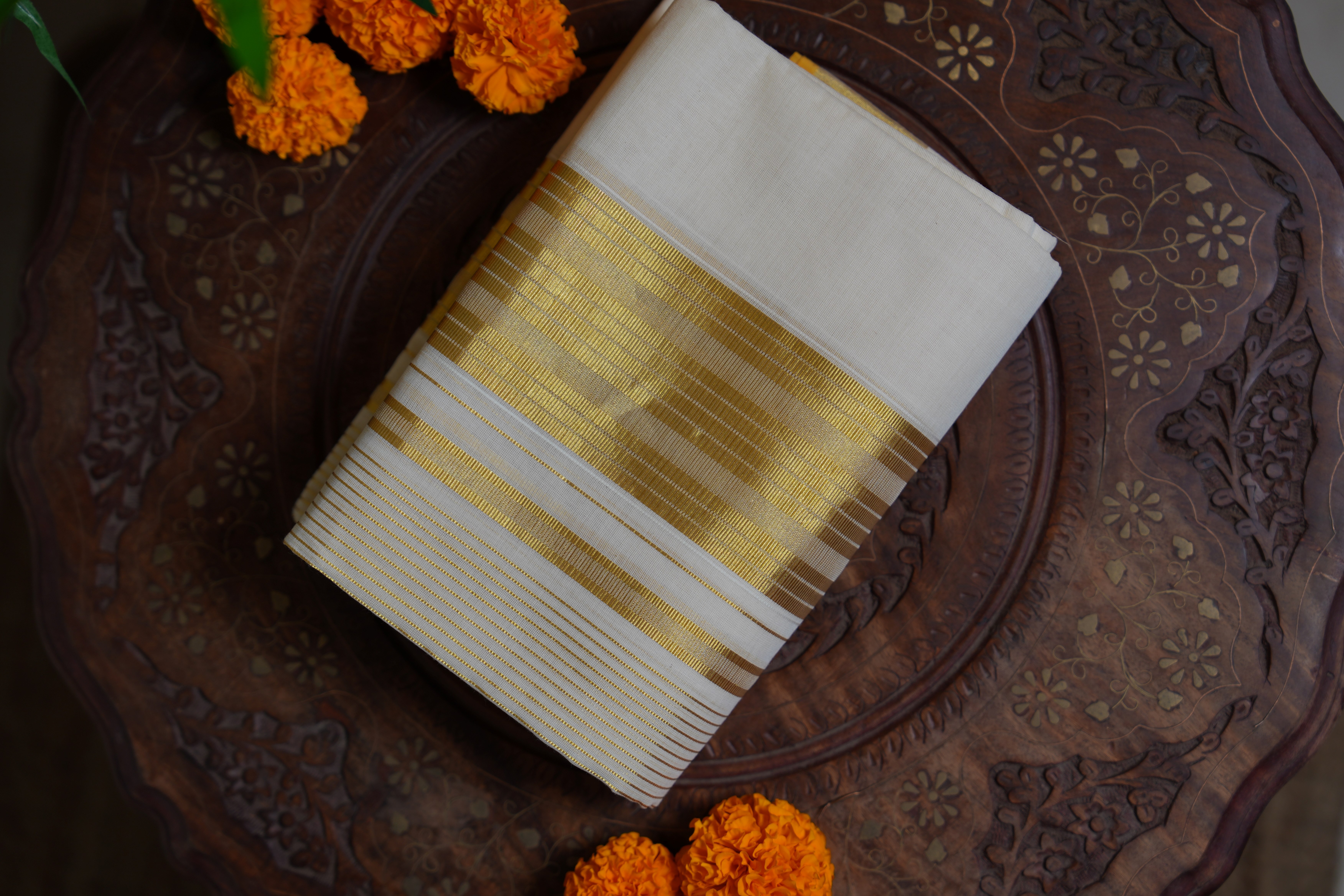 Pure Balaramapuram Handloom Premium Kasavu Set Mundu with Grand Gold Kasavu Pallu