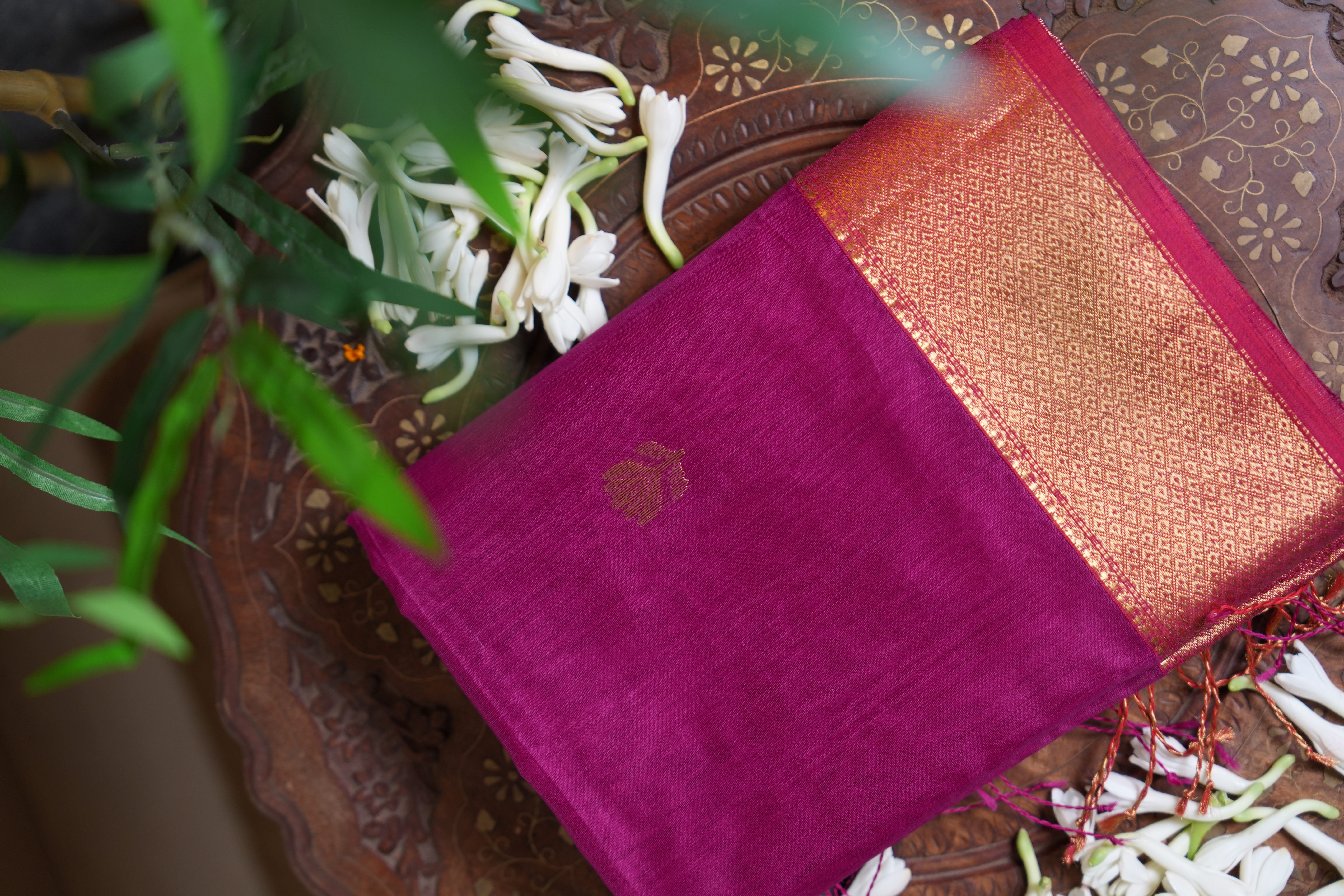 Pure Handloom Maheshwari Silk Cotton Saree – Royal Magenta with Antique Gold Zari Border